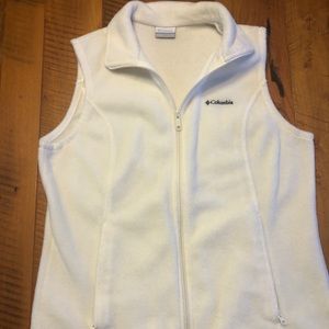 Women’s Columbia fleece vest zip up
